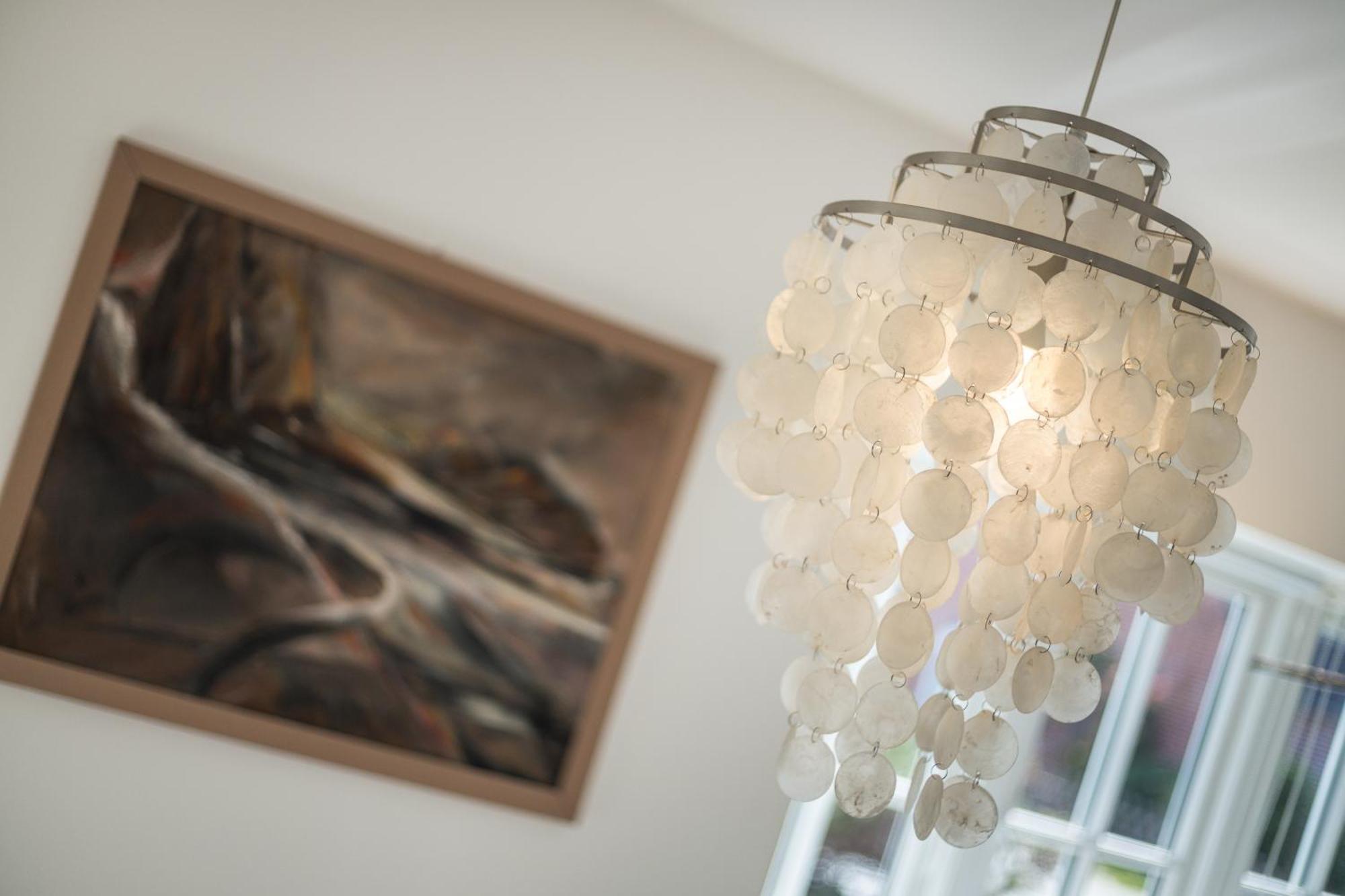 Apartment White Pearl Eg